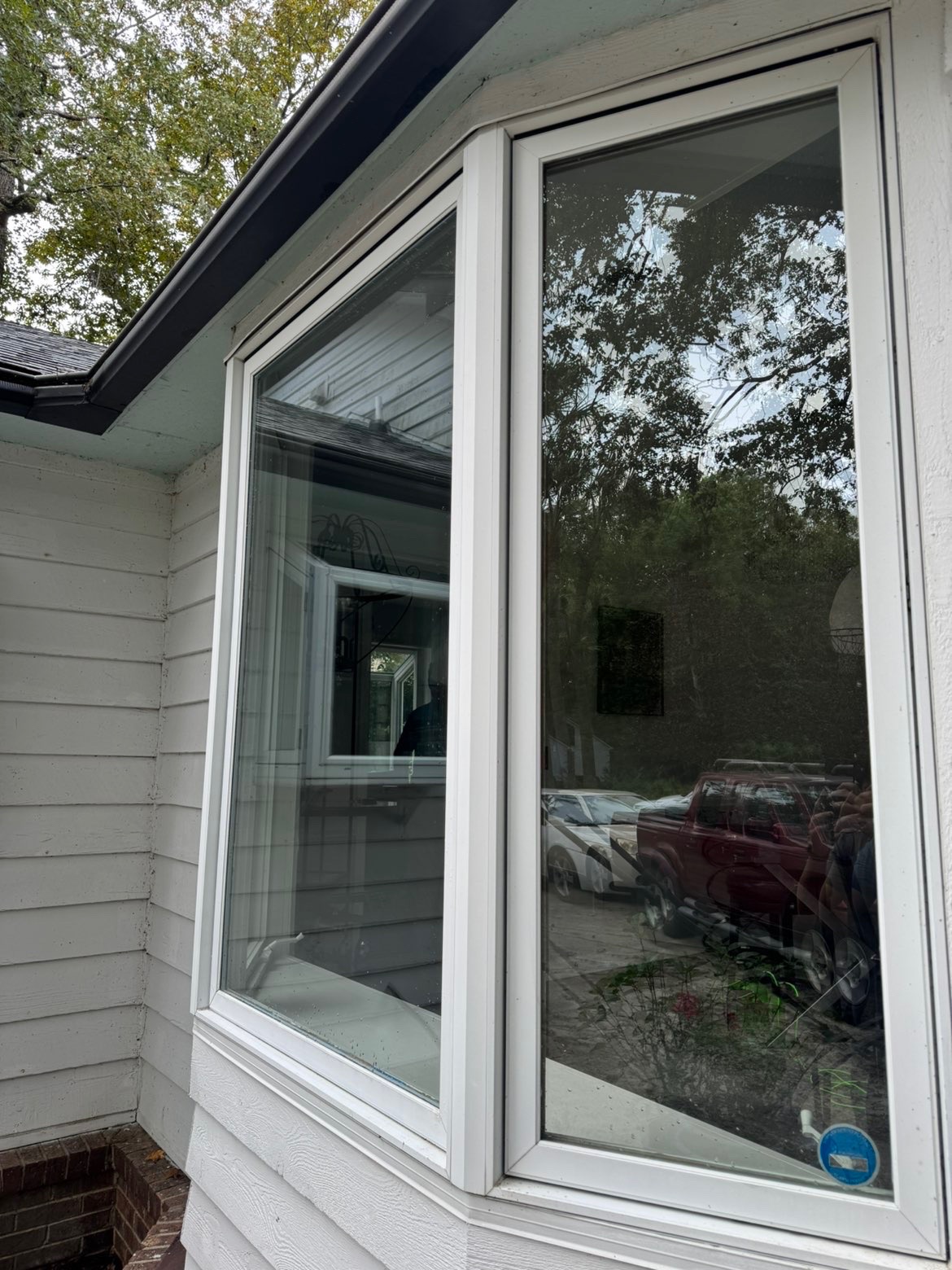 Glass door and exterior cleaned.