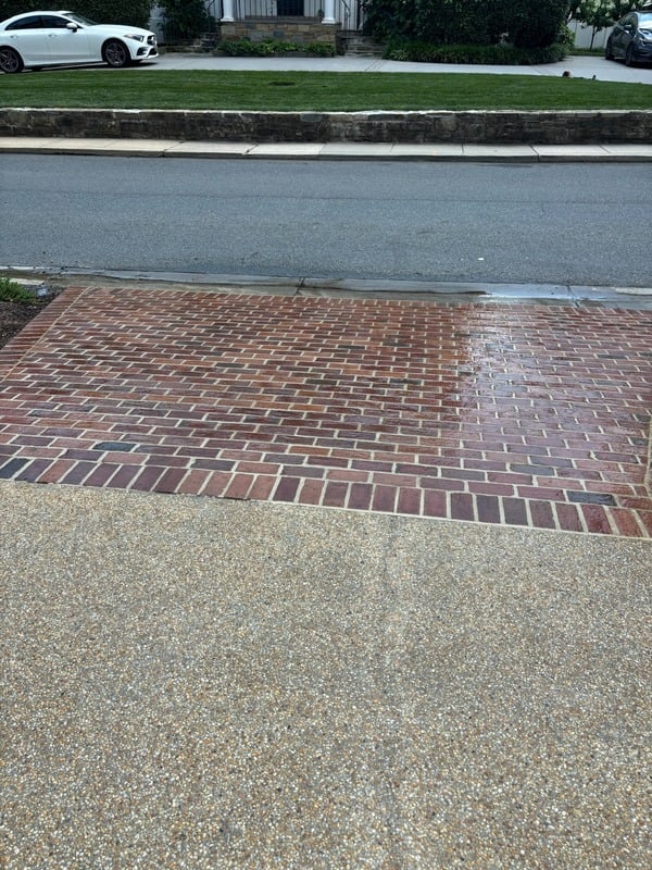 Driveway cleaning in Charleston SC